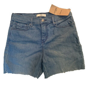 NWT LEVI'S WOMEN'S RED TAB AUTHENTIC STRAIGHT RAW HEM DENIM JEAN SHORTS 8 IRREG.